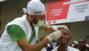 Karanlıkta Kalana Işık Olunur. Biz Böyle Gördük.