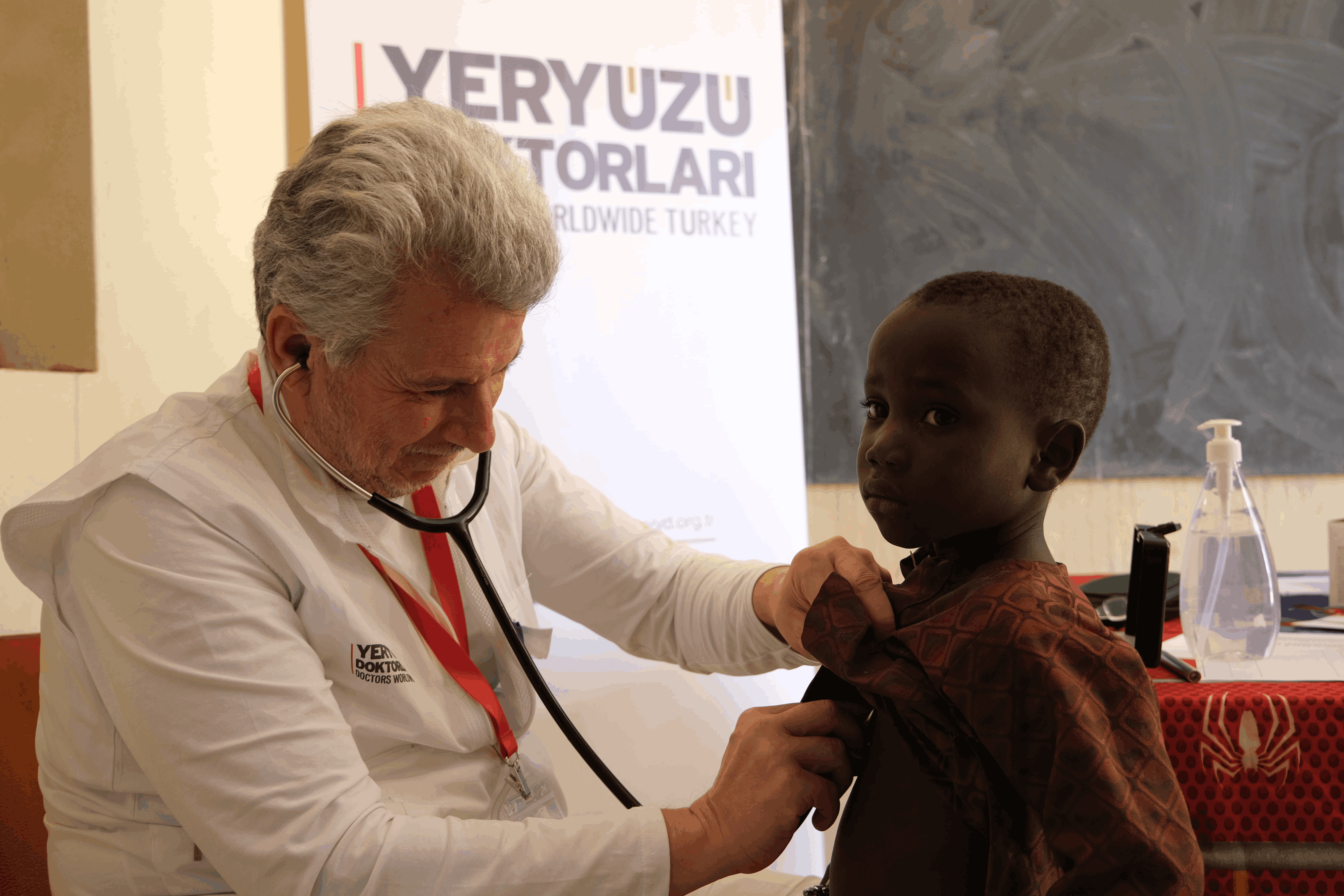 TÜRKİYE'NİN GÖNÜLLÜ DOKTORLARI İLE SAĞLIK İÇİN SEFERBER OLDUK