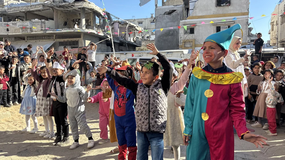 23 Nisan Coşkusu Kıtaları Aştı